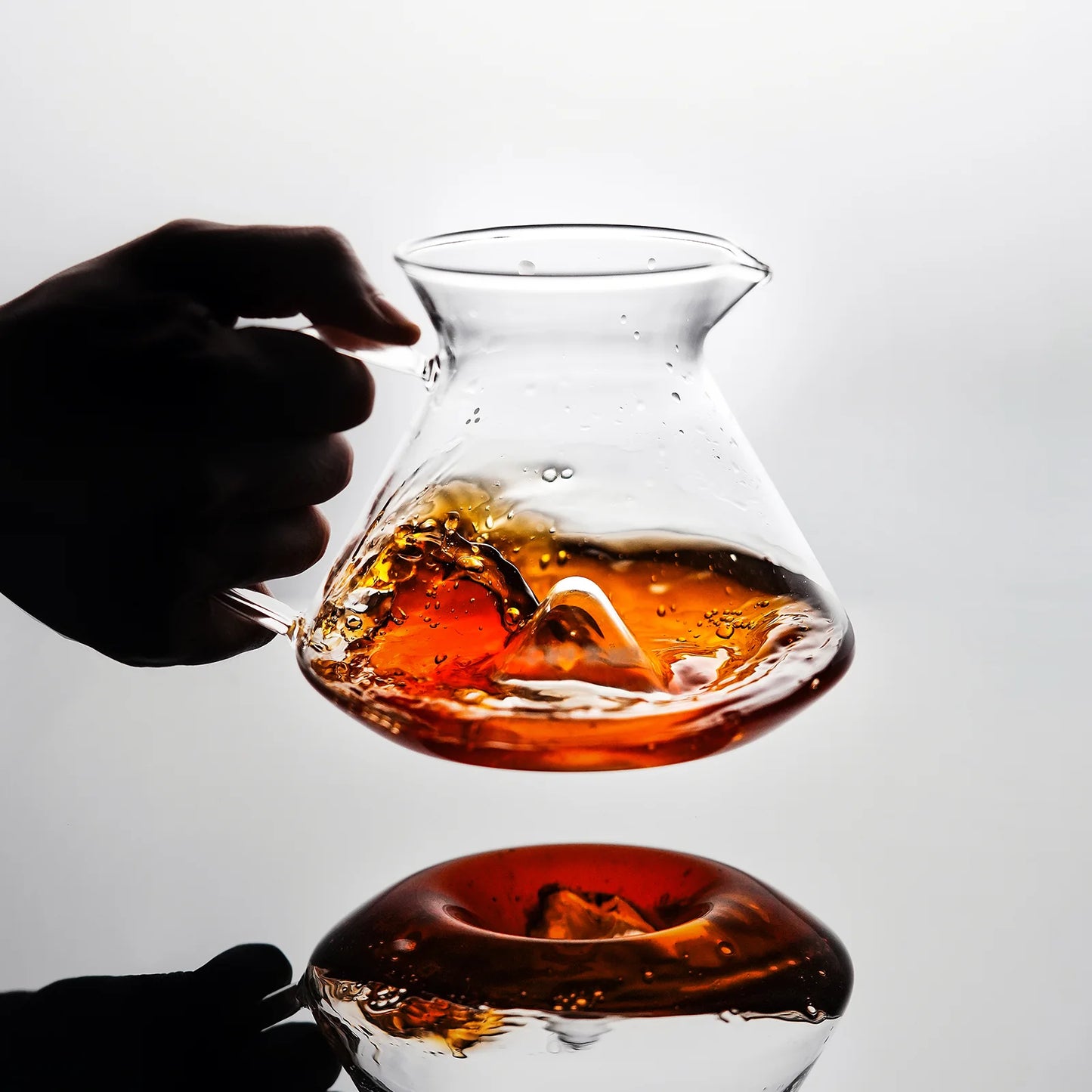 MHW-3BOMBER Hill Coffee Server