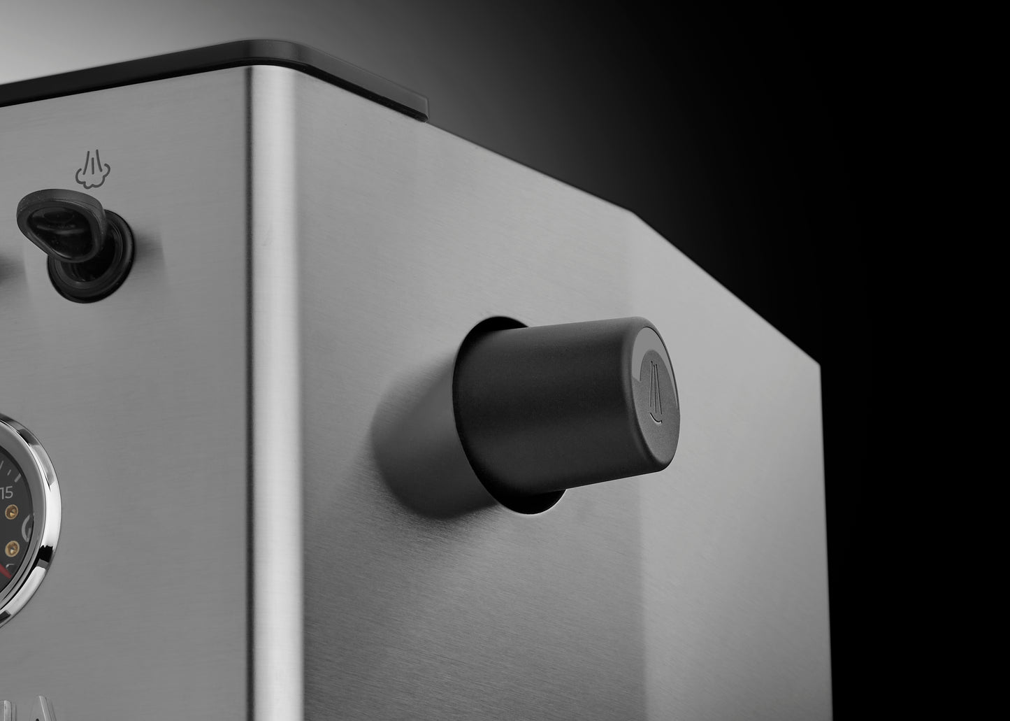 Gaggia Classic UP - Fekete - ELŐRENDELÉS MÁJUSBAN SZÁLLÍTJUK